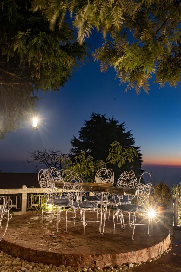 Seclude Mussoorie Hotel Bagian luar foto