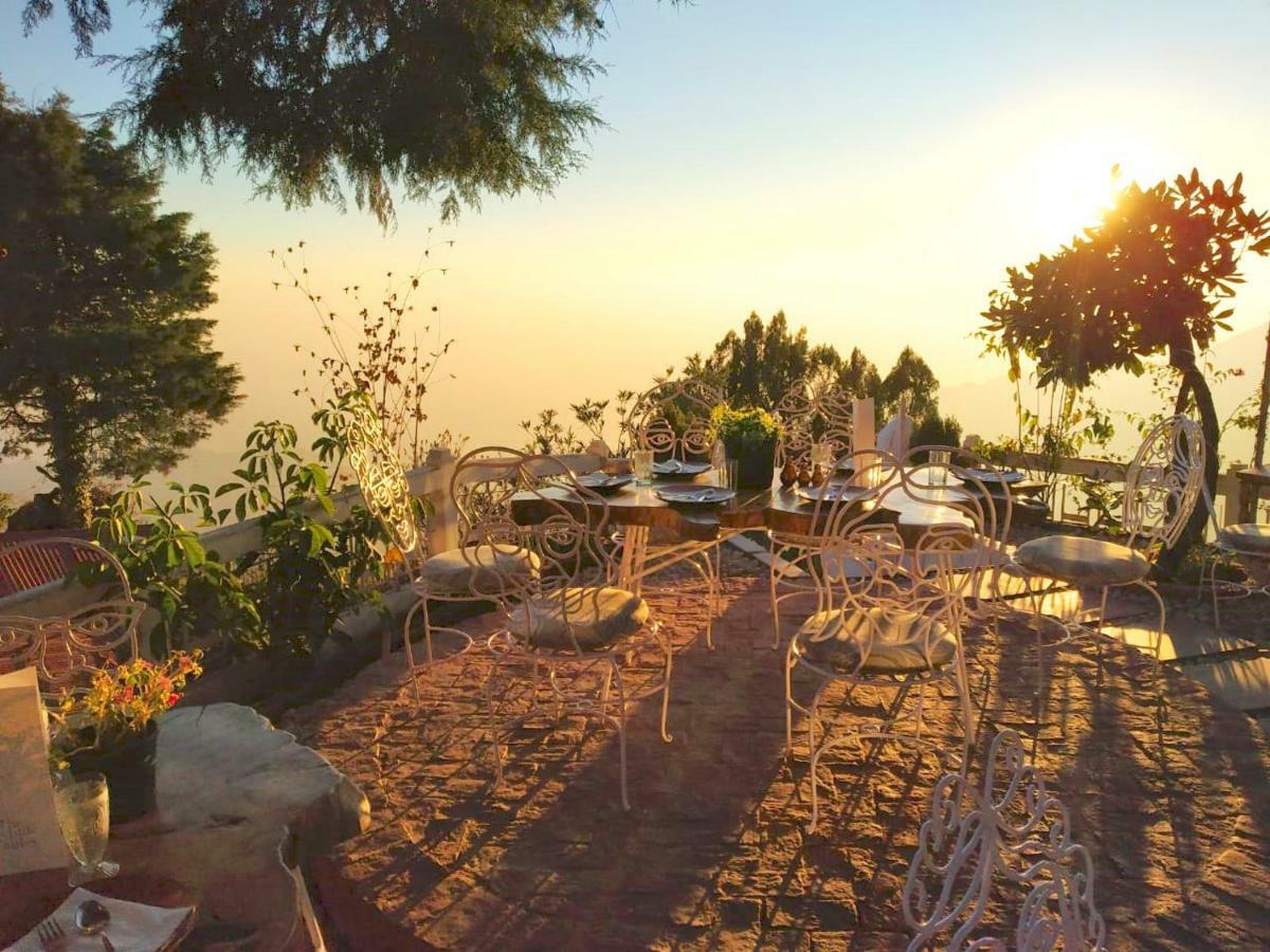 Seclude Mussoorie Hotel Bagian luar foto